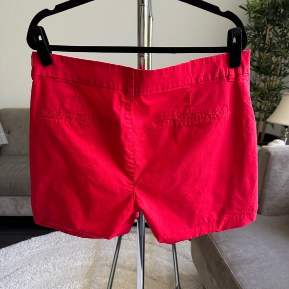 Old Navy Red Bermuda Everyday Mid Rise Shorts Size 14 - Picture 3 of 9